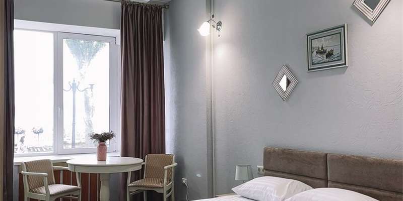 room_4e56ac2e-da85-426f-bb10-2abb2c295672.jpg