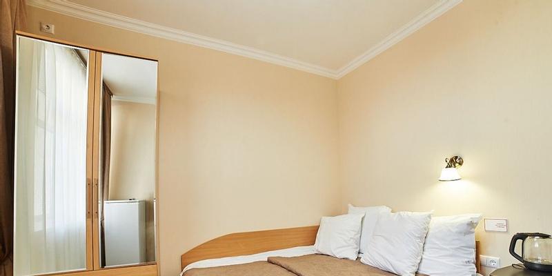 room_c2f8d6aa-0671-47e4-959b-e7b4f70294e0.jpg