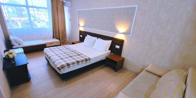room_6da8d4ec-f7bf-40a3-8e7c-d90428ad0eb0.jpg