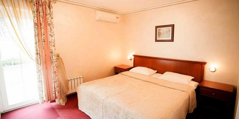 room_1da23fe9-5c2f-4314-88d2-c9e36d6afe7e.jpg