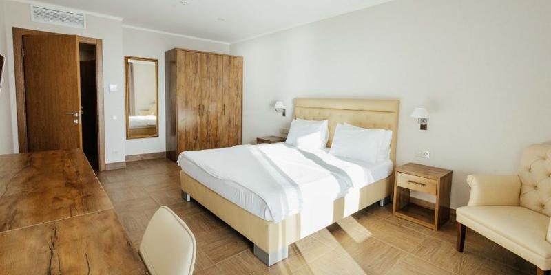 room_ad5daa10-4aa1-416e-a030-c76383e72db1