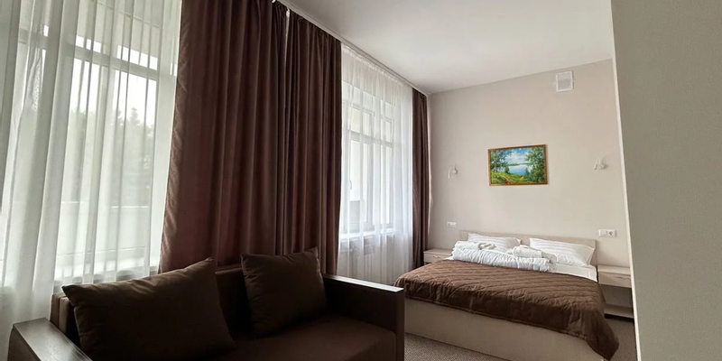 room_7a905d65-d7b5-4b30-a9f3-5575611f0570.jpg