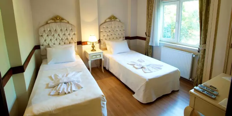 room_cd900d77-d678-475a-bdde-c4c6ebf49b85