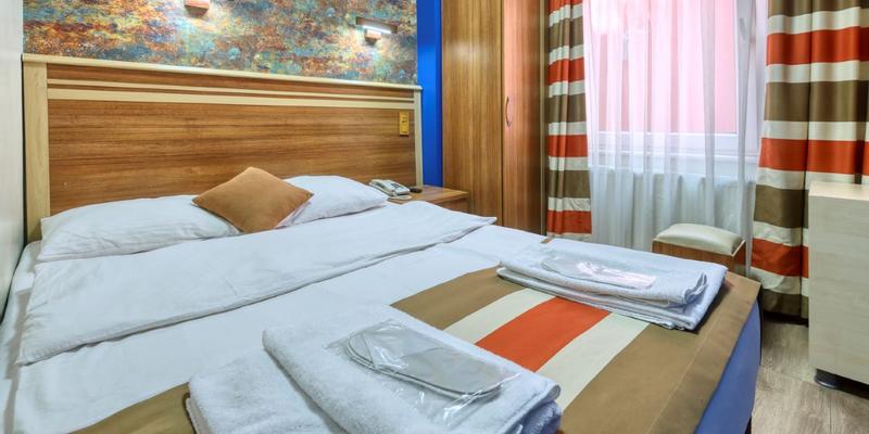 room_6ac2e6bc-53a4-4862-936a-83f7ef8b38d0