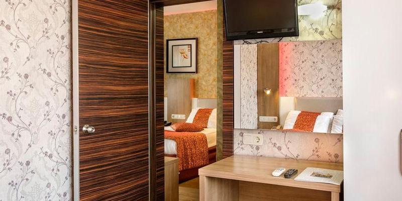 room_d8c52d2e-4b40-42e5-a142-600eb41afad9