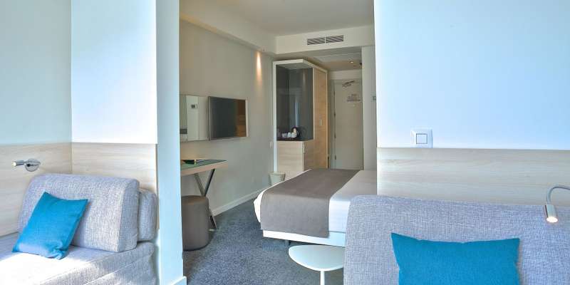 room_ad95eda4-2ab5-401f-9aaf-b3b0edbbdc20.jpg