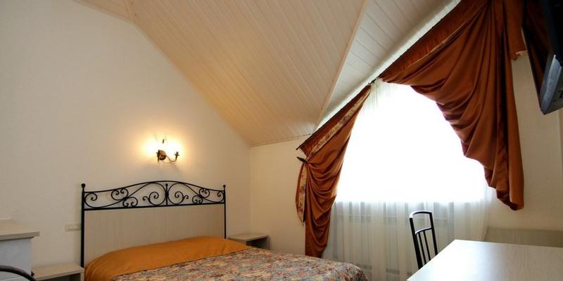 room_02cb4e93-ef6e-4f82-9c64-a9162b1dde2e.jpg