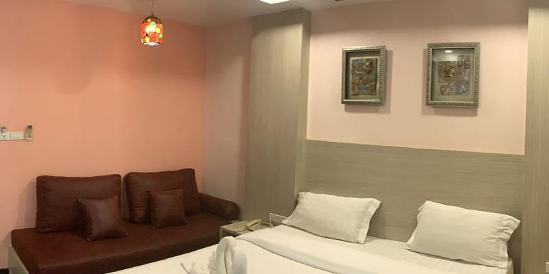 room_046d1094-6bbc-4eb2-a2a1-d4c6de8803fc