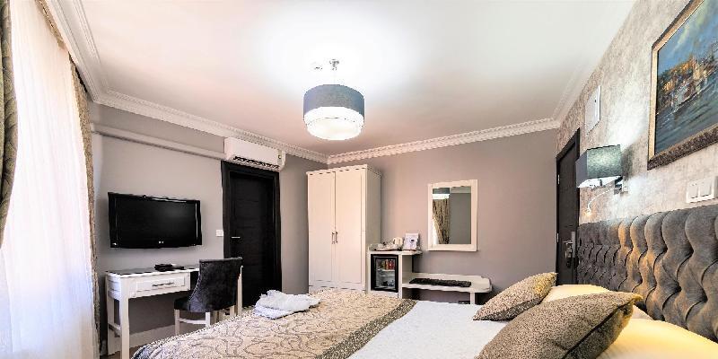 room_2e9edbed-cc5d-4c0d-a770-1d993c81c28d.jpg