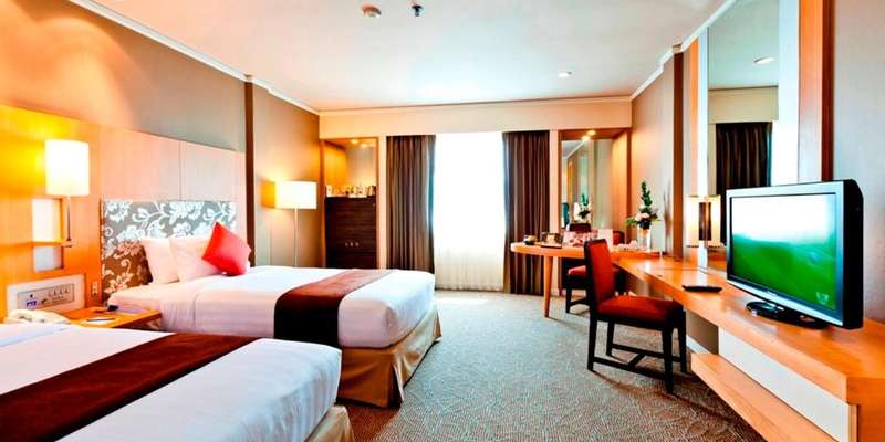room_0ff1813d-ddc7-402c-90e0-39a6ed17dd44.jpg