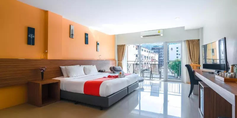 room_c9f3a4d3-39a2-469d-8782-758569f66393