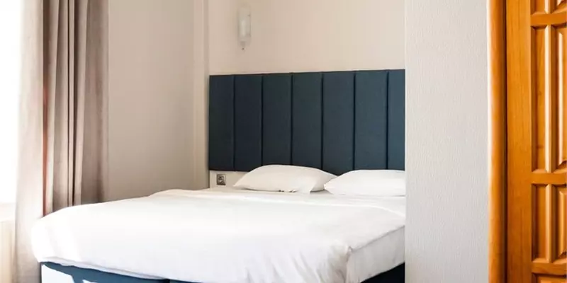 room_748b1f4c-fd44-4425-9920-d3c831613a76.jpg