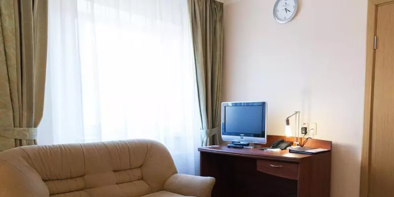 room_843dd2de-5ba3-4fe0-9773-648c801826a9.jpg