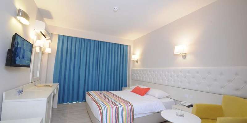 room_791702df-3157-4442-b9c1-7b3279ecaca0