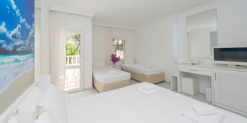 room_0fb275d0-92f8-4d9e-842e-5325ff061336