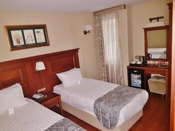 room_7ebbf5de-39d1-41f5-bcef-3c4f52c06457.jpg