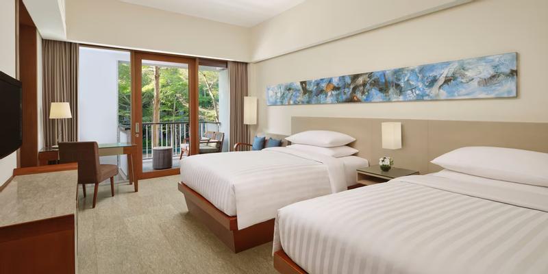 room_95517eed-8cf4-43ee-8c25-f13f89ff6f33