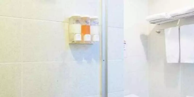 room_d7cb8f26-078c-4e3a-9a58-88e9d3288ae8.jpg
