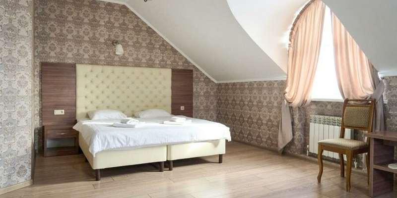 room_eeb59a1a-5bfb-418a-a2cc-7a98c02ae06c.jpg