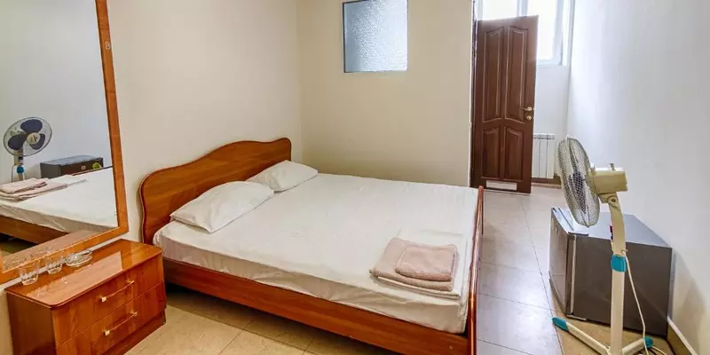 room_af7e1c79-d618-45d6-9120-9019bebd9a0a.jpg