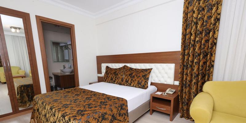 room_4347d5aa-f4ad-4fce-b160-d722c9c83dc4