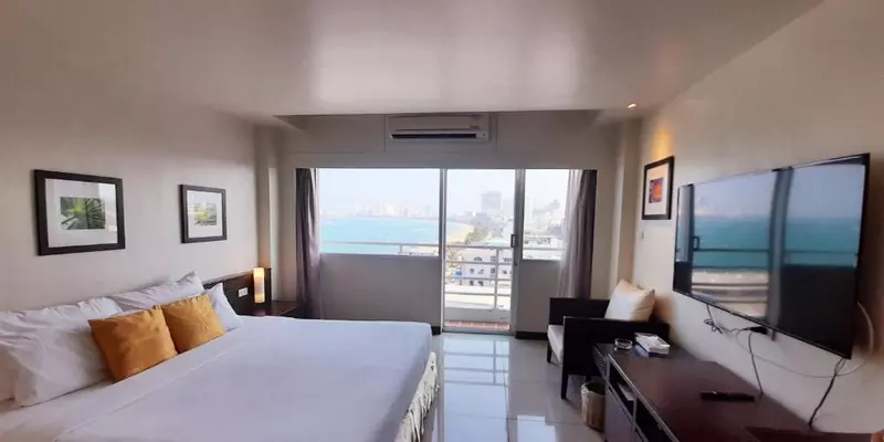 room_5e47316b-e445-4a69-8b7d-05c620aad9a2.jpg