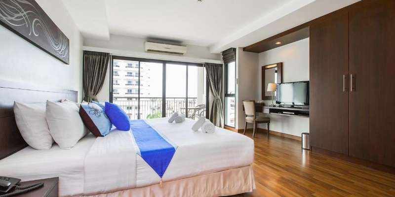 room_00a5c1db-8d2a-456f-ad93-a29dd97c6ad4.jpg