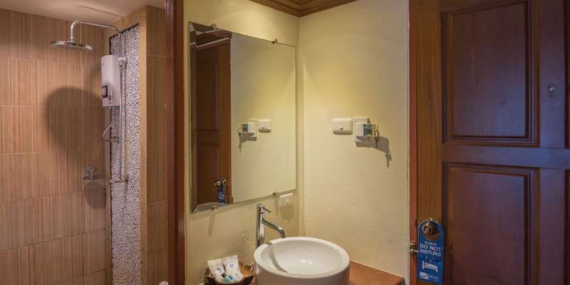 room_9fb89228-0f95-41f8-82f4-7ef81b7f79f7.jpg