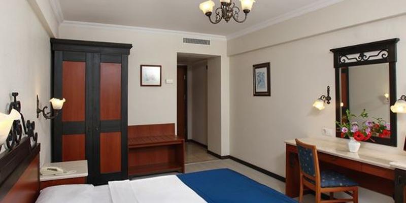 room_c6ef03fb-8ec3-416e-b930-c2a190ae1830