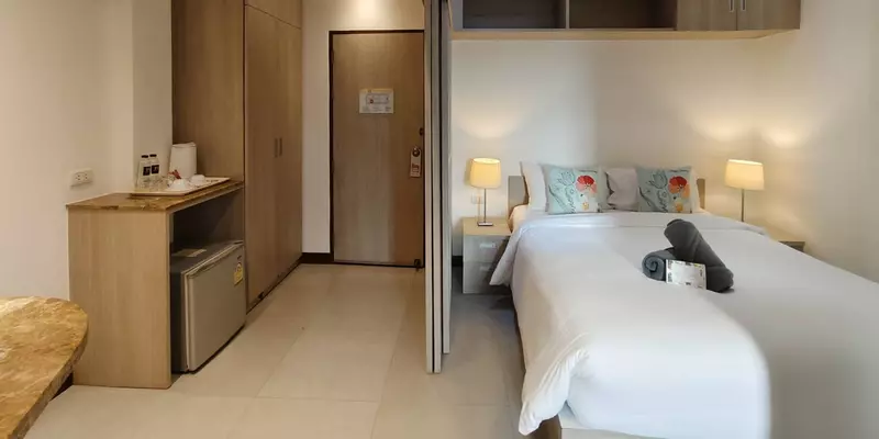 room_b07637a5-5d59-40a3-9f18-0e9c19bd17f5