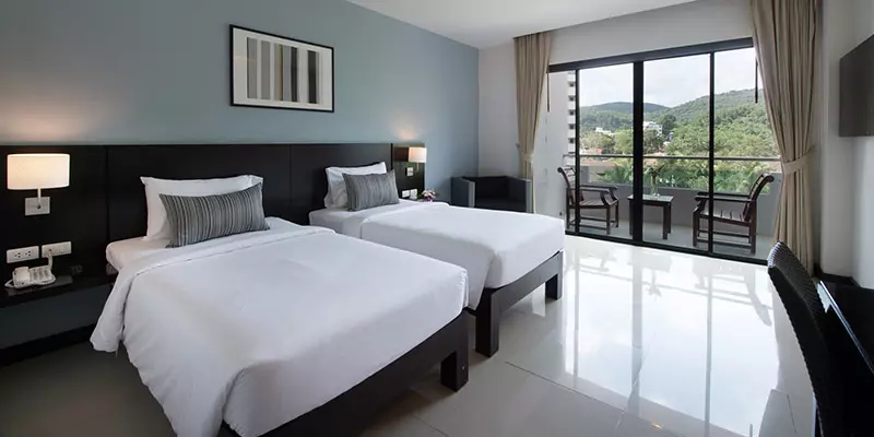 room_56c56078-6f5c-4f55-b690-2fef2e9bb11d