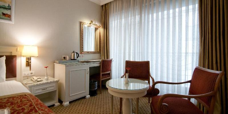 room_14bb9a11-a344-43b3-a89d-31bf48d5bc52.jpg