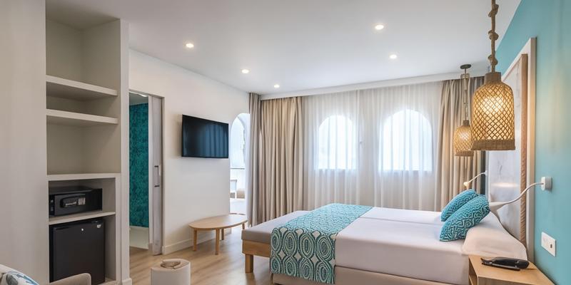 room_02d280f3-58b8-4cb8-b3dd-f5905ff6f8a0.jpg