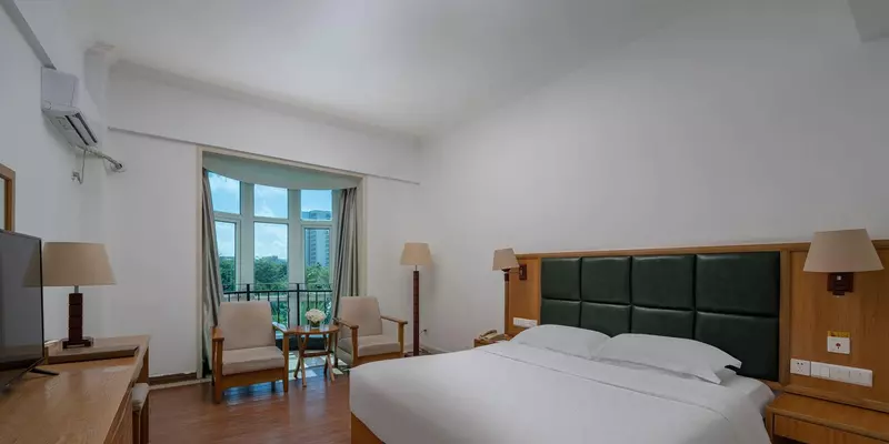 room_9fbffc3a-fb82-435e-acf4-2cb722e74e70