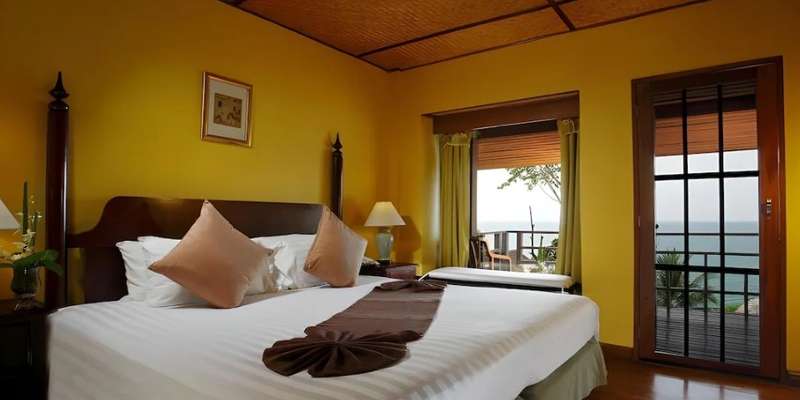 room_3eb609ce-209c-4552-a20d-ad6b3c050833