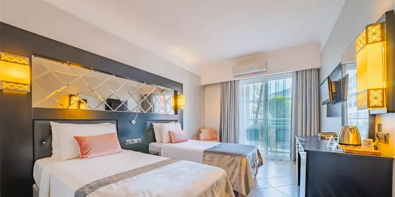 room_0523e91e-8557-41ea-b7f7-8c29af27b54b