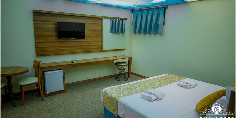 room_d23070dc-ba71-4d6a-b068-c506da3e2573