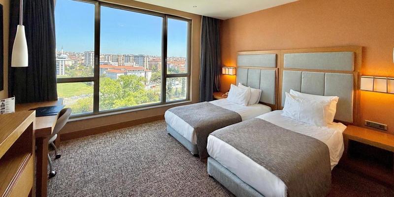 room_1ff2f92e-5b0b-46e0-b510-ee14bf8b6b07.jpg
