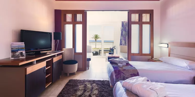 room_3a0ca790-96bd-4119-9011-65c0ca401b96