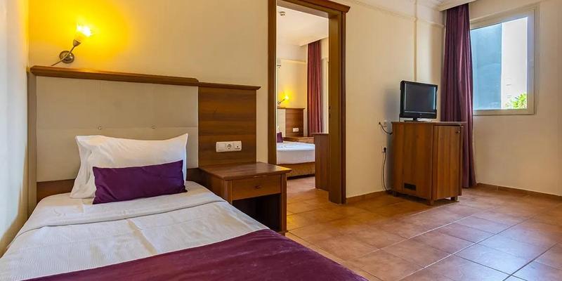 room_2a167f7e-7f99-4ea6-abee-761e7da299ec