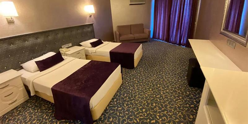 room_cf733352-2678-4c6a-b414-e092c52d0709
