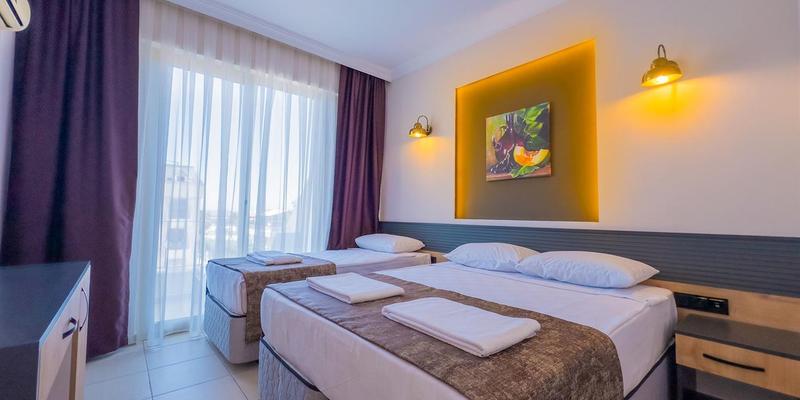 room_a91bca81-d365-4a6f-beea-46c4aa4baa78