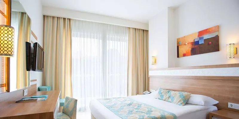 room_adf1c07b-e176-4627-9695-55cee17a6b00