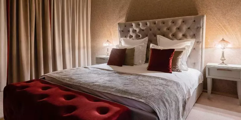 room_b225f923-2e73-4d56-8f56-8a7adfce99de.jpg