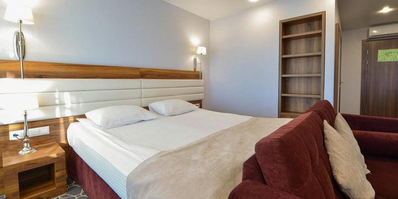 room_7fb3fc08-5c9e-4d0c-8e3a-e1a400542175.jpg