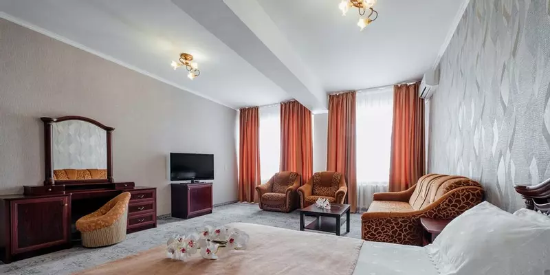 room_ef874db5-a332-4d2e-b86d-1402d985c707.jpg
