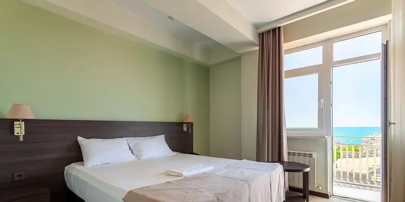 room_e5bb1253-4226-47c1-808d-7eaf233b5fb1