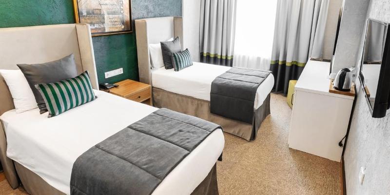 room_8a5a3eac-ef46-4fe1-add4-79cae0ff21e8.jpg