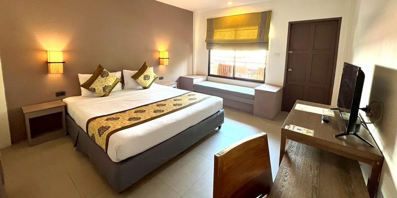 room_3ed2cee2-150a-42c3-8eb4-e4998551ac61