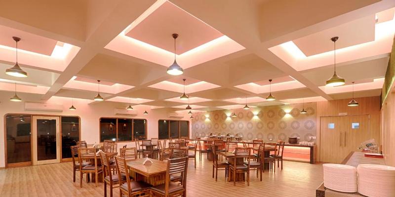 room_c85cf19b-c35c-479a-ba0d-fb4b4b2cf5e3.jpg